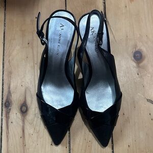 Anne Klein Black Pointed Slingback Heels